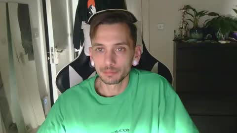 Snapshot of georgek0011 chatting on January 17, 2026, 3:55 am georgek0011 online show from January 17, 2026, 3:55 am