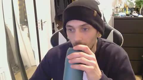 Snapshot of georgek0011 chatting on February 13, 2026, 7:10 pm georgek0011 online show from February 13, 2026, 7:10 pm