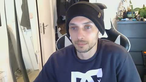 Snapshot of georgek0011 chatting on March 6, 2026, 11:23 pm georgek0011 online show from March 6, 2026, 11:23 pm