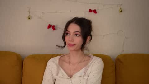 georgiamorandi online show from December 19, 2025, 11:06 am