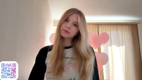 Snapshot of georgietiogangco chatting on September 22, 2025, 8:38 am Chloe online show from September 22, 2025, 8:38 am