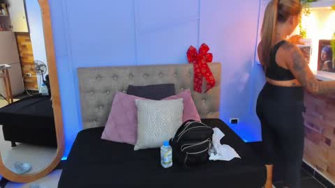 Georgina Coule online show from December 19, 2024, 6:23 pm