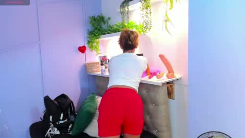 Georgina Coule online show from February 28, 2025, 12:09 pm