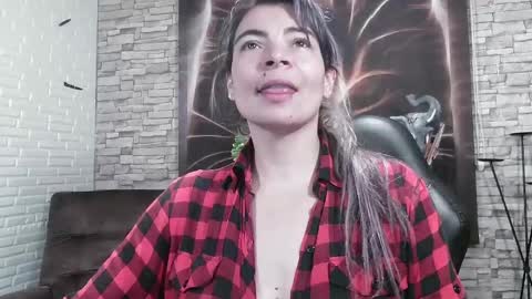 Georgina  online show from January 8, 2025, 2:35 am