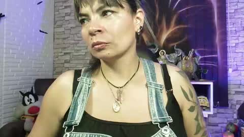 Georgina  online show from September 14, 2025, 4:44 am