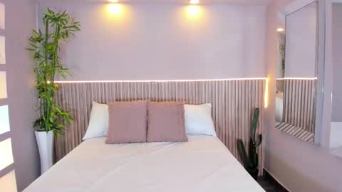 Snapshot of georginareyes chatting on December 13, 2025, 10:48 pm GeorginaReyes online show from December 13, 2025, 10:48 pm