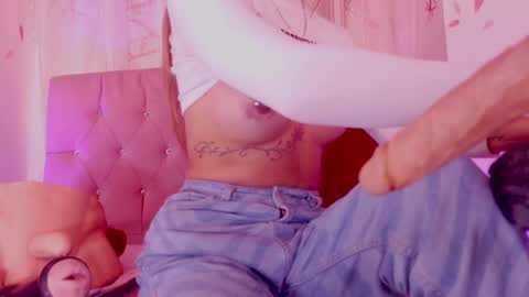 geraldinesuaan online show from February 17, 2025, 2:48 pm