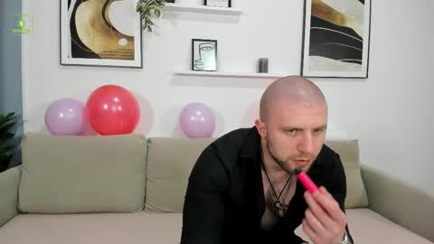 Gerard Finbar online show from February 14, 2025, 10:07 am