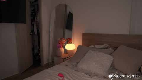Snapshot of germaine_jones chatting on October 11, 2025, 3:06 am germaine_jones online show from October 11, 2025, 3:06 am