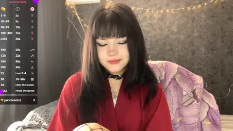 Snapshot of germainebourlier chatting on May 28, 2026, 6:43 am EmelyWoodes online show from May 28, 2026, 6:43 am