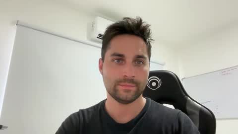 Snapshot of german_pecol chatting on January 2, 2025, 6:56 pm german_pecol online show from January 2, 2025, 6:56 pm