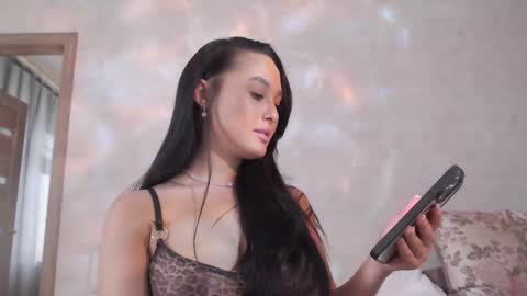 Snapshot of germiona_shine chatting on January 23, 2025, 6:06 am Germiona online show from January 23, 2025, 6:06 am