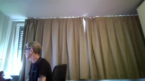Snapshot of gertjan03 chatting on July 10, 2026, 10:51 am gertjan03 online show from July 10, 2026, 10:51 am