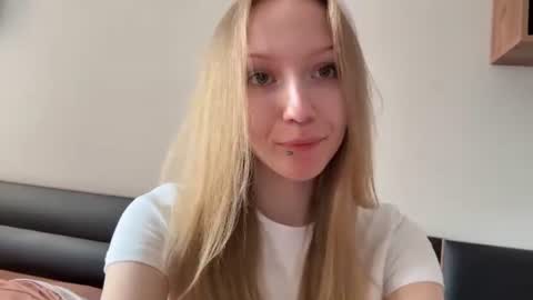 Sophie online show from August 6, 2026, 6:15 am