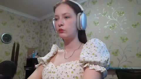 Snapshot of gertrudhore chatting on May 14, 2026, 9:16 am Anna online show from May 14, 2026, 9:16 am