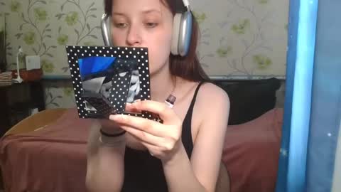 Snapshot of gertrudhore chatting on May 18, 2026, 7:03 am Anna online show from May 18, 2026, 7:03 am