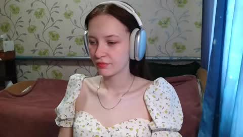 Snapshot of gertrudhore chatting on May 28, 2026, 7:38 am Anna online show from May 28, 2026, 7:38 am
