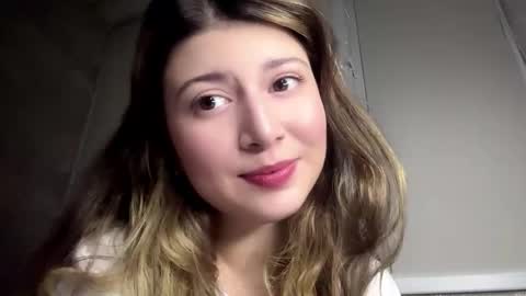 Snapshot of gertudewinfough chatting on December 1, 2025, 4:12 pm Diana online show from December 1, 2025, 4:12 pm