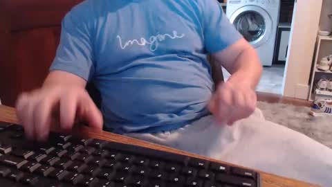 Snapshot of gethoggy chatting on November 14, 2025, 2:49 pm gethoggy online show from November 14, 2025, 2:49 pm