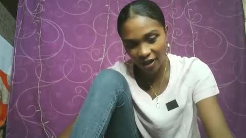 Snapshot of gggloria chatting on March 9, 2026, 6:39 am gggloria online show from March 9, 2026, 6:39 am