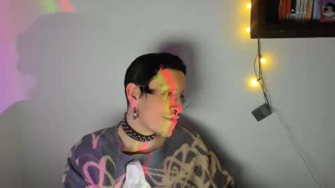 Ghost Bussy online show from May 29, 2026, 7:17 am