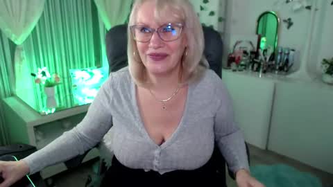 Ghertrudequeen online show from January 17, 2026, 5:12 am