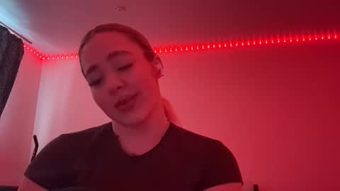 Snapshot of ghislainealvarracin chatting on March 16, 2026, 10:52 am Ann online show from March 16, 2026, 10:52 am