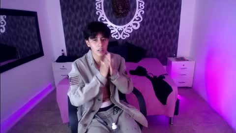 Snapshot of ghost__girl_ chatting on October 25, 2025, 5:37 am Your Girl online show from October 25, 2025, 5:37 am