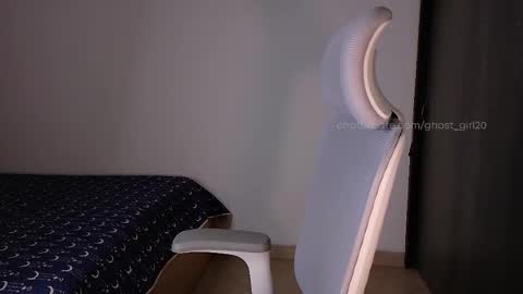 Snapshot of ghost_girl20 chatting on January 8, 2026, 12:02 am Im Jenn Next stream Monday - start -5 GMT online show from January 8, 2026, 12:02 am