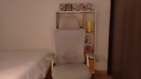 Snapshot of ghost_girl20 chatting on February 19, 2026, 9:00 pm Im Jenn Next stream Monday - start -5 GMT online show from February 19, 2026, 9:00 pm