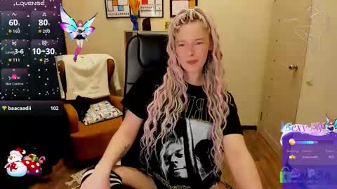 Snapshot of ghostly_temptation chatting on February 25, 2026, 8:18 pm Sweety online show from February 25, 2026, 8:18 pm