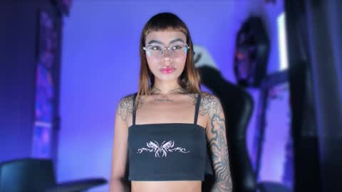 Sara online show from September 11, 2025, 6:52 pm