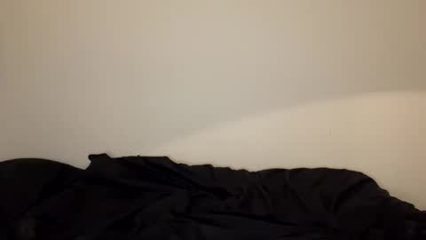 Snapshot of ghostpetal chatting on March 6, 2026, 12:18 am ghostpetal online show from March 6, 2026, 12:18 am