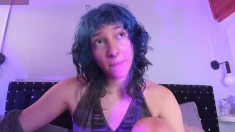 Snapshot of ghosty_doll chatting on September 20, 2025, 6:31 pm Allison online show from September 20, 2025, 6:31 pm