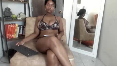 Snapshot of gia_fantasy_ chatting on October 29, 2025, 5:04 pm GIA online show from October 29, 2025, 5:04 pm