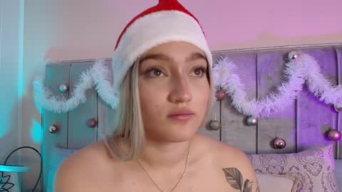 Snapshot of giaa_ross chatting on December 23, 2024, 2:28 pm Gia online show from December 23, 2024, 2:28 pm