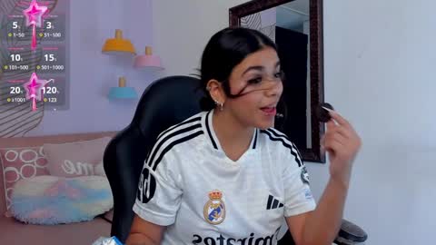 Gia  online show from January 22, 2025, 5:49 pm