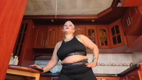 Snapshot of gianellacox chatting on September 12, 2025, 1:22 pm online show from September 12, 2025, 1:22 pm