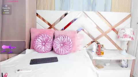 Snapshot of gianinalewis chatting on February 11, 2026, 8:58 pm Gianina online show from February 11, 2026, 8:58 pm