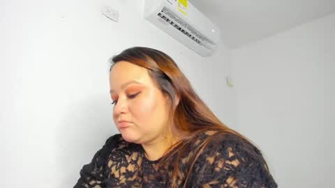 Gianna online show from February 6, 2025, 12:43 am