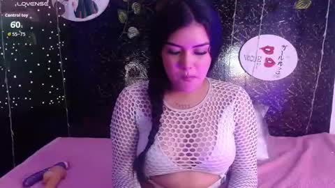 Gianna lopez online show from July 1, 2026, 4:25 am