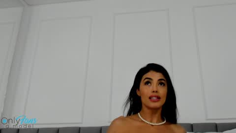 Snapshot of giannanoir chatting on January 9, 2025, 1:39 am giannanoir online show from January 9, 2025, 1:39 am