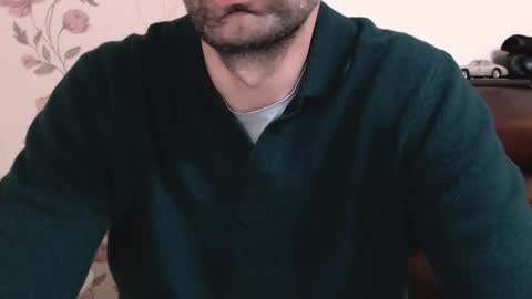 Gianni online show from December 15, 2025, 9:52 pm