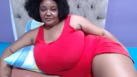 Snapshot of gianttitts chatting on September 20, 2025, 7:59 pm gianttitts online show from September 20, 2025, 7:59 pm