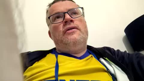 giddyup2222222 online show from November 21, 2025, 12:54 am