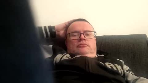 giddyup2222222 online show from February 1, 2026, 7:45 pm