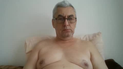 gigi1970 online show from May 20, 2026, 7:58 am