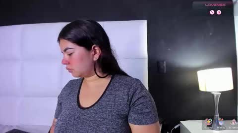 Snapshot of gigi_duran chatting on January 9, 2026, 12:30 pm Gigi online show from January 9, 2026, 12:30 pm