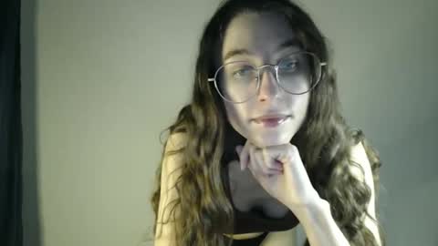 Snapshot of gigi_nix chatting on December 25, 2024, 3:17 pm Gigi online show from December 25, 2024, 3:17 pm