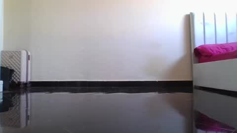 gigi_r online show from July 12, 2026, 4:31 pm